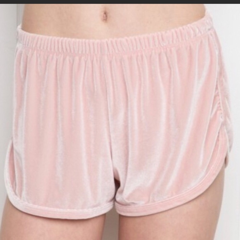 Velvet pink lissete shorts
